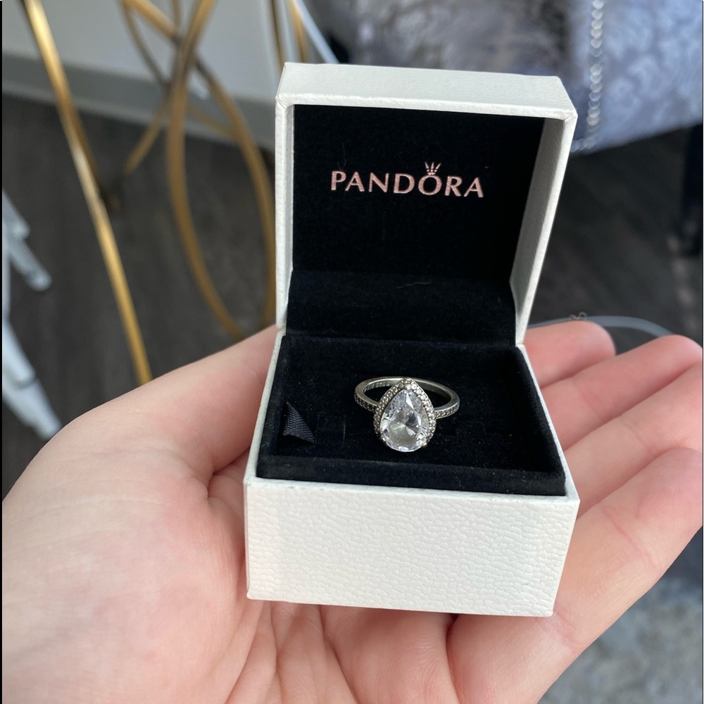 Pandora Sparkling Teardrop Ring